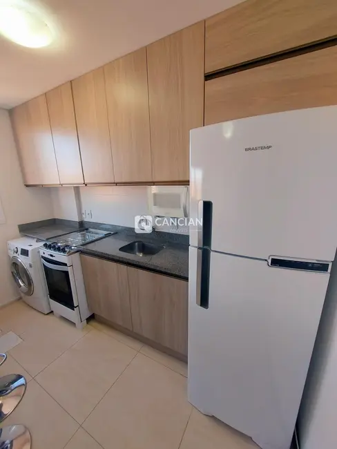 Foto 9 de Apartamento com 1 quarto à venda, 34m2 em Nossa Senhora Medianeira, Santa Maria - RS