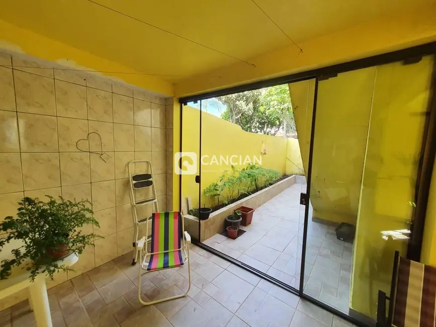 Foto 7 de Casa com 4 quartos à venda, 190m2 em Tancredo Neves, Santa Maria - RS