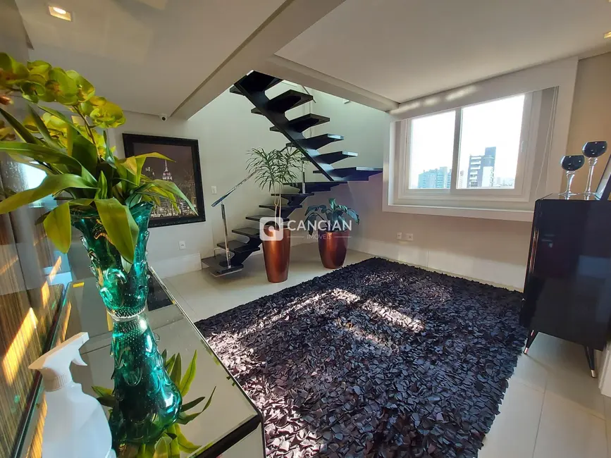 Foto 2 de Apartamento com 3 quartos à venda, 237m2 em Nossa Senhora de Lourdes, Santa Maria - RS