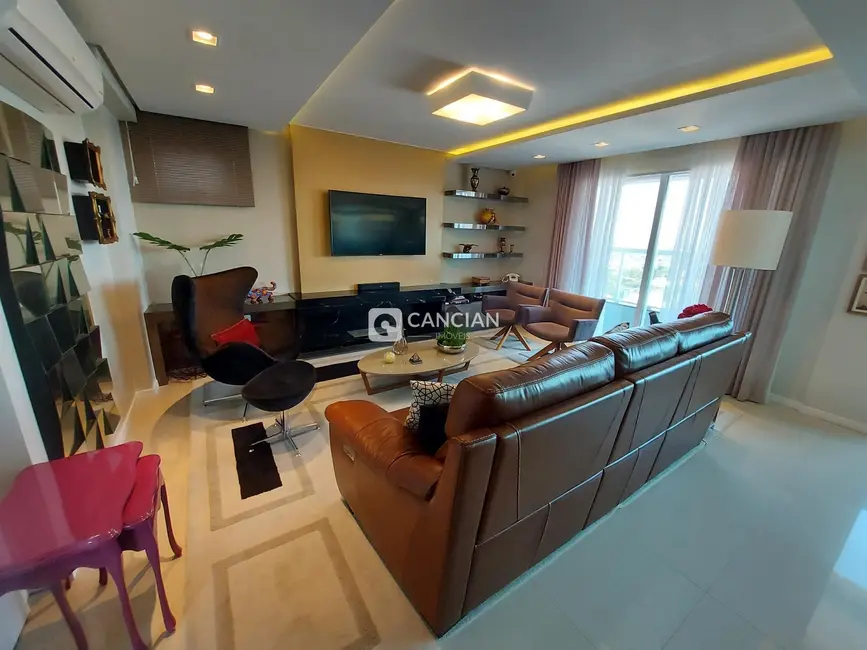 Apartamento com 3 quartos à venda, 237m2 em Nossa Senhora de Lourdes, Santa Maria - RS - imagem 7 Foto 7 de Apartamento com 3 quartos à venda, 237m2 em Nossa Senhora de Lourdes, Santa Maria - RS