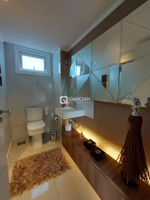 Apartamento com 3 quartos à venda, 237m2 em Nossa Senhora de Lourdes, Santa Maria - RS - imagem 8 Foto 8 de Apartamento com 3 quartos à venda, 237m2 em Nossa Senhora de Lourdes, Santa Maria - RS