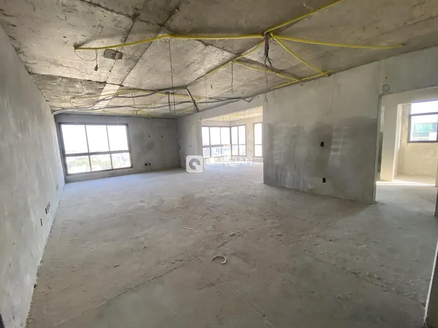 Foto 1 de Apartamento com 3 quartos à venda, 222m2 em Nossa Senhora de Fátima, Santa Maria - RS