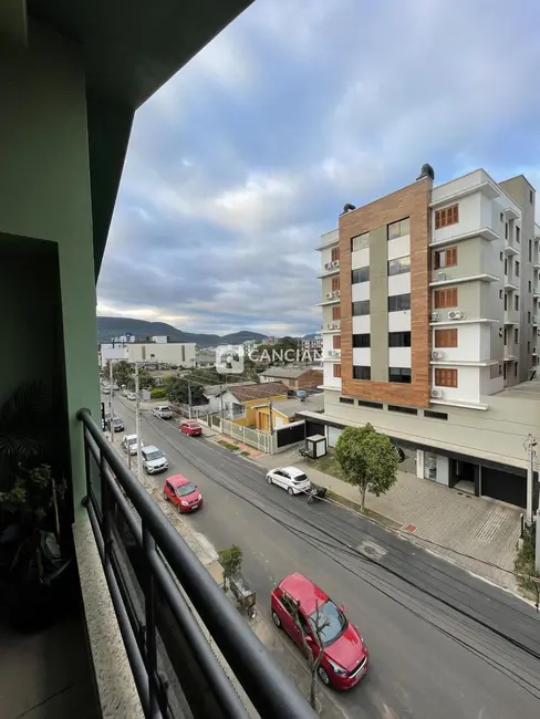 Cobertura com 3 quartos à venda, 176m2 em Camobi, Santa Maria - RS - imagem 9 Foto 9 de Cobertura com 3 quartos à venda, 176m2 em Camobi, Santa Maria - RS