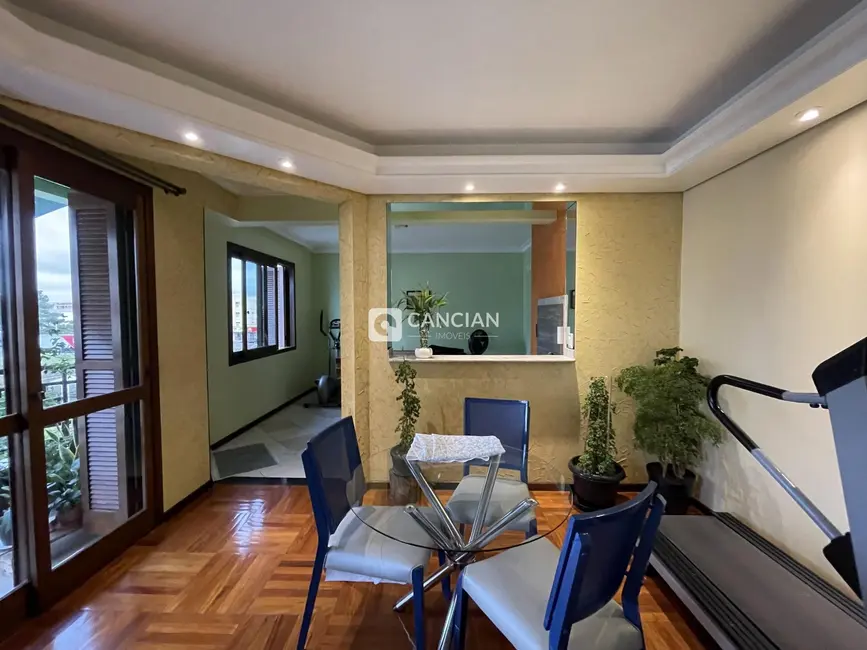Cobertura com 3 quartos à venda, 176m2 em Camobi, Santa Maria - RS - imagem 4 Foto 4 de Cobertura com 3 quartos à venda, 176m2 em Camobi, Santa Maria - RS