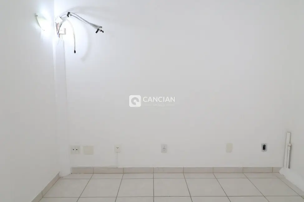 Sala Comercial com 3 quartos à venda, 62m2 em Centro, Santa Maria - RS - imagem 4 Foto 4 de Sala Comercial com 3 quartos à venda, 62m2 em Centro, Santa Maria - RS