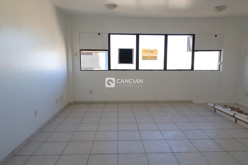 Sala Comercial com 3 quartos à venda, 62m2 em Centro, Santa Maria - RS - imagem 3 Foto 3 de Sala Comercial com 3 quartos à venda, 62m2 em Centro, Santa Maria - RS