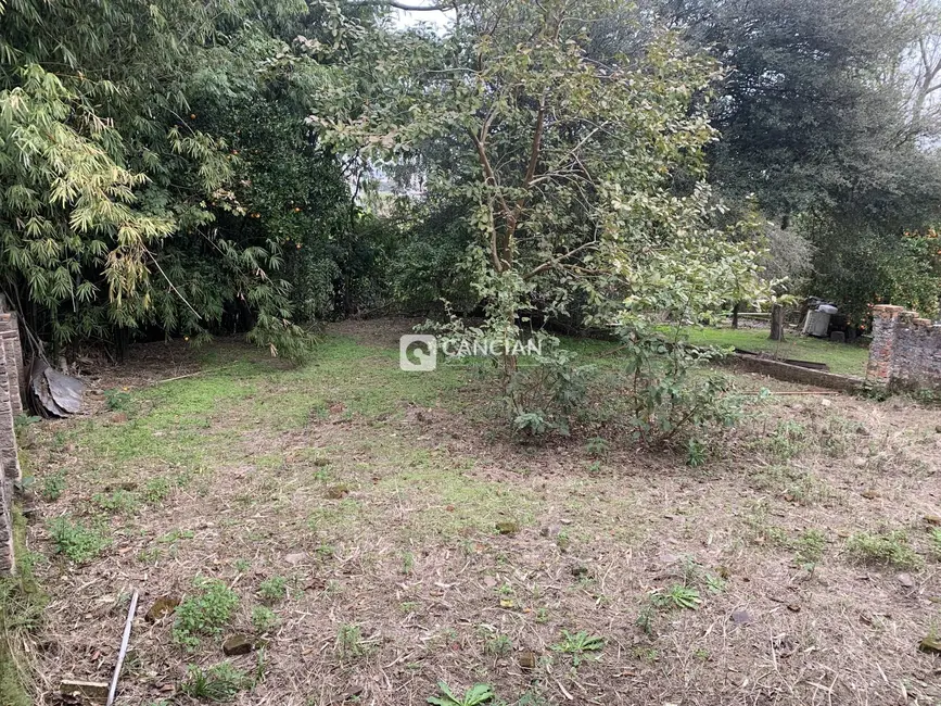 Foto 1 de Terreno / Lote à venda, 360m2 em Itararé, Santa Maria - RS