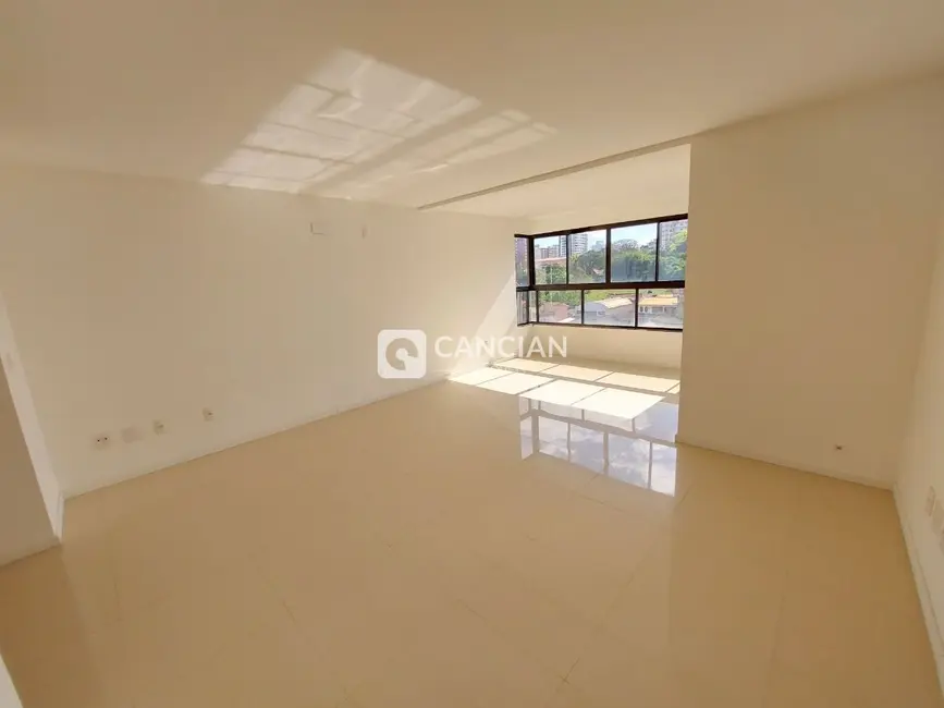 Apartamento com 3 quartos à venda, 125m2 em Nossa Senhora de Lourdes, Santa Maria - RS - imagem 8 Foto 8 de Apartamento com 3 quartos à venda, 125m2 em Nossa Senhora de Lourdes, Santa Maria - RS