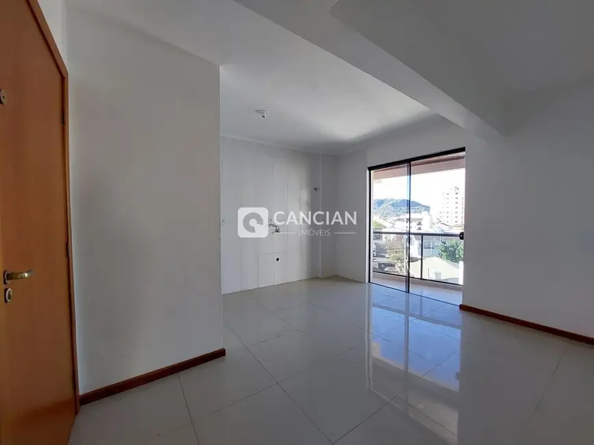 Foto 4 de Apartamento com 2 quartos à venda, 58m2 em Nossa Senhora do Rosário, Santa Maria - RS