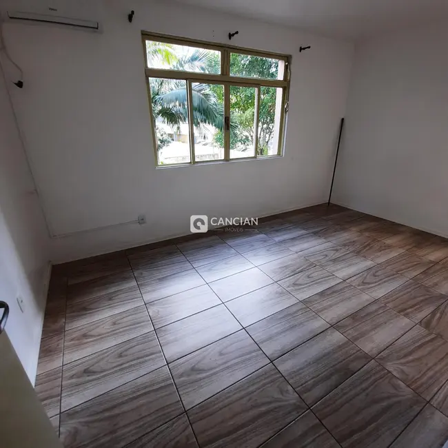 Apartamento com 2 quartos à venda, 105m2 em Nossa Senhora de Fátima, Santa Maria - RS - imagem 8 Foto 8 de Apartamento com 2 quartos à venda, 105m2 em Nossa Senhora de Fátima, Santa Maria - RS