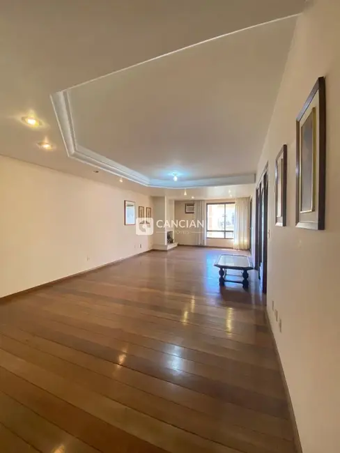 Foto 5 de Apartamento com 3 quartos à venda, 218m2 em Nossa Senhora de Fátima, Santa Maria - RS