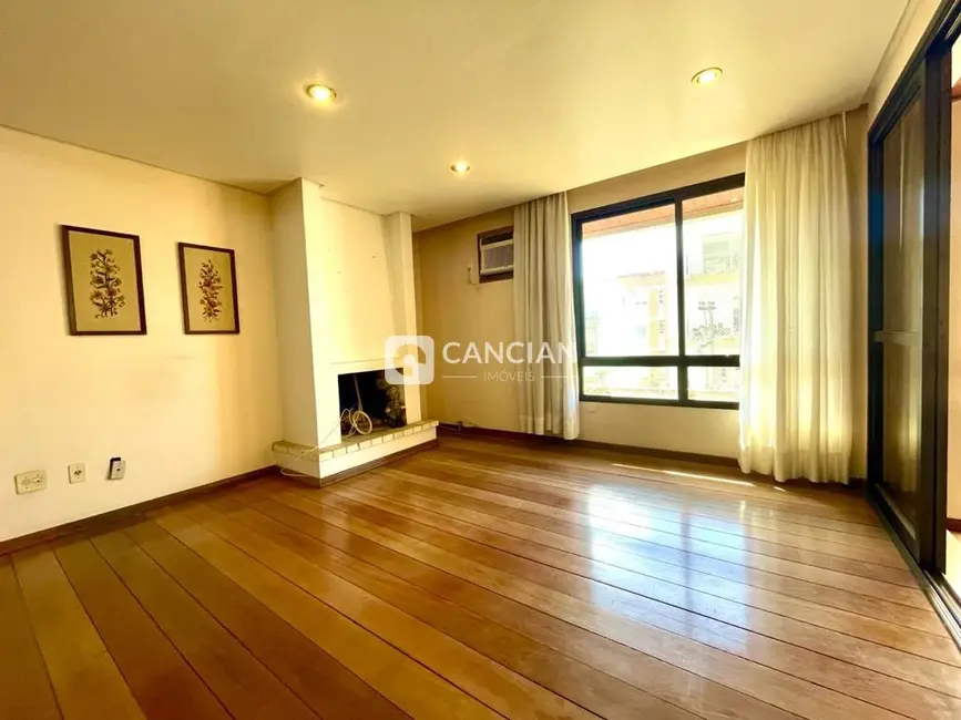 Foto 7 de Apartamento com 3 quartos à venda, 218m2 em Nossa Senhora de Fátima, Santa Maria - RS