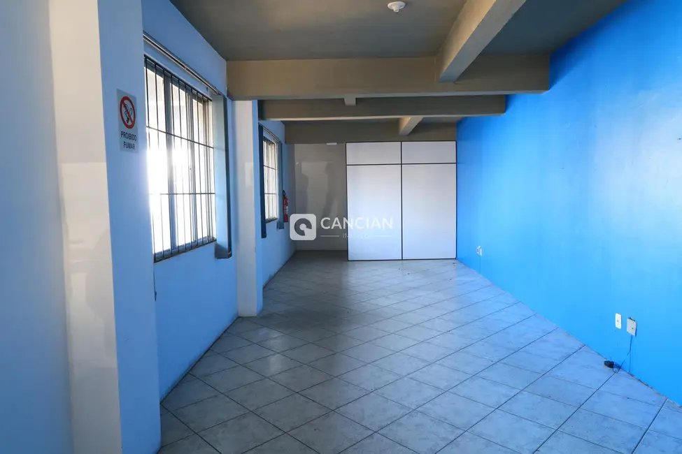 Foto 2 de Sala Comercial com 1 quarto para alugar, 74m2 em Santa Maria - RS