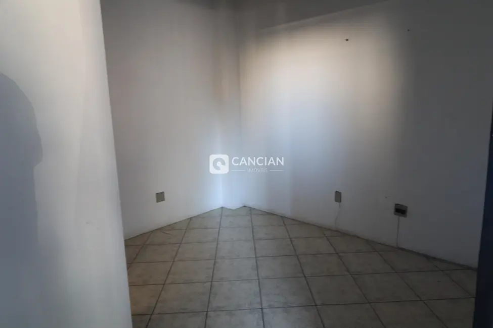 Foto 4 de Sala Comercial com 1 quarto para alugar, 74m2 em Santa Maria - RS