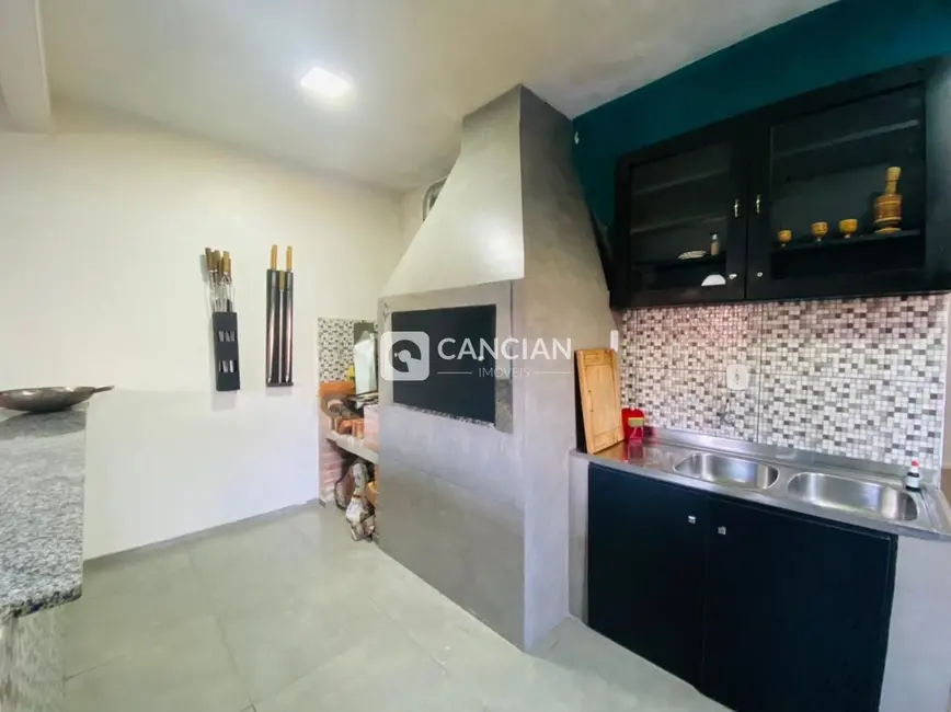 Casa com 2 quartos à venda, 210m2 em Nossa Senhora do Rosário, Santa Maria - RS - imagem 4 Foto 4 de Casa com 2 quartos à venda, 210m2 em Nossa Senhora do Rosário, Santa Maria - RS