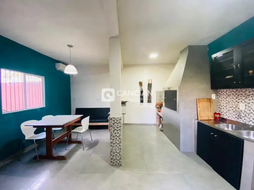 Casa com 2 quartos à venda, 210m2 em Nossa Senhora do Rosário, Santa Maria - RS - imagem 5 Foto 5 de Casa com 2 quartos à venda, 210m2 em Nossa Senhora do Rosário, Santa Maria - RS