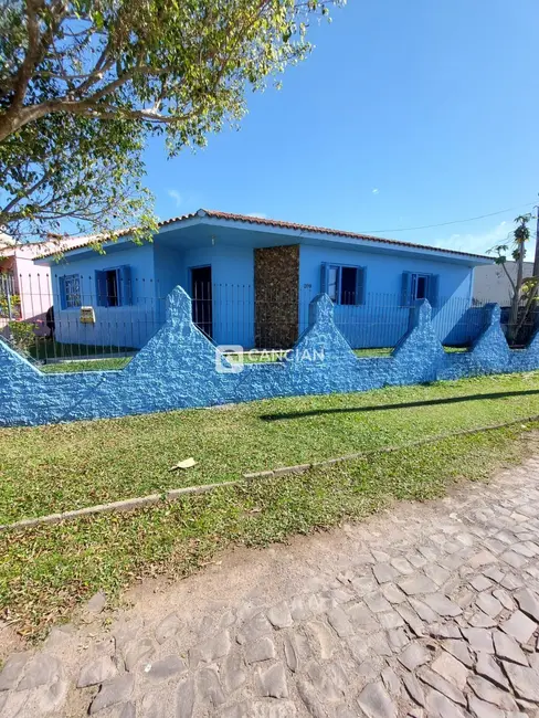 Foto 1 de Casa com 2 quartos à venda, 90m2 em Camobi, Santa Maria - RS