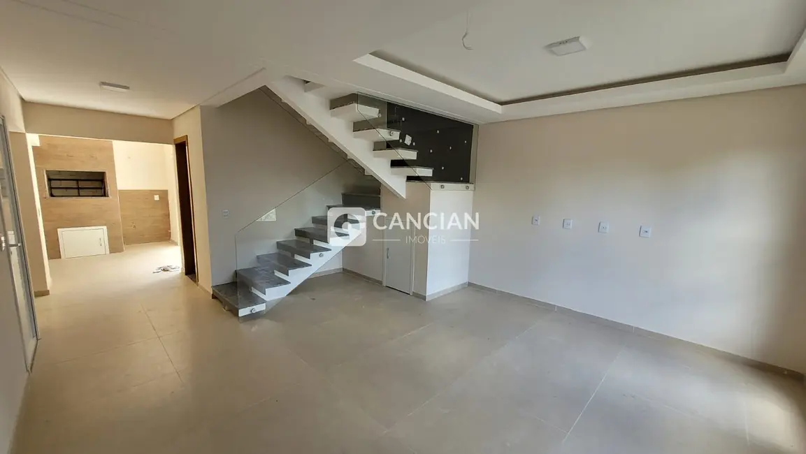 Foto 2 de Casa com 3 quartos à venda, 145m2 em Pinheiro Machado, Santa Maria - RS