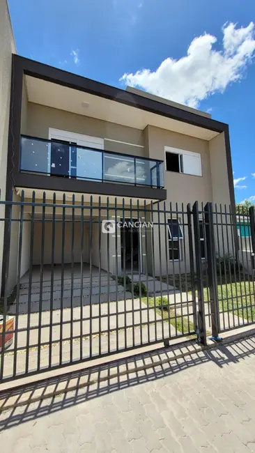 Foto 1 de Casa com 3 quartos à venda, 145m2 em Pinheiro Machado, Santa Maria - RS