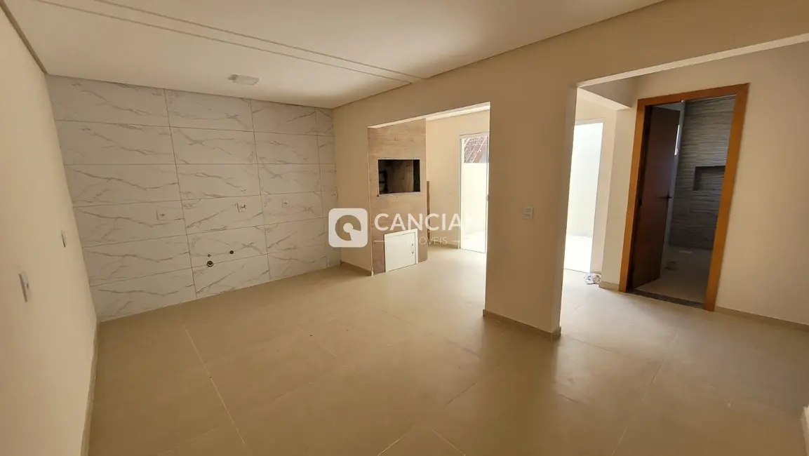 Casa com 3 quartos à venda, 145m2 em Pinheiro Machado, Santa Maria - RS - imagem 4 Foto 4 de Casa com 3 quartos à venda, 145m2 em Pinheiro Machado, Santa Maria - RS