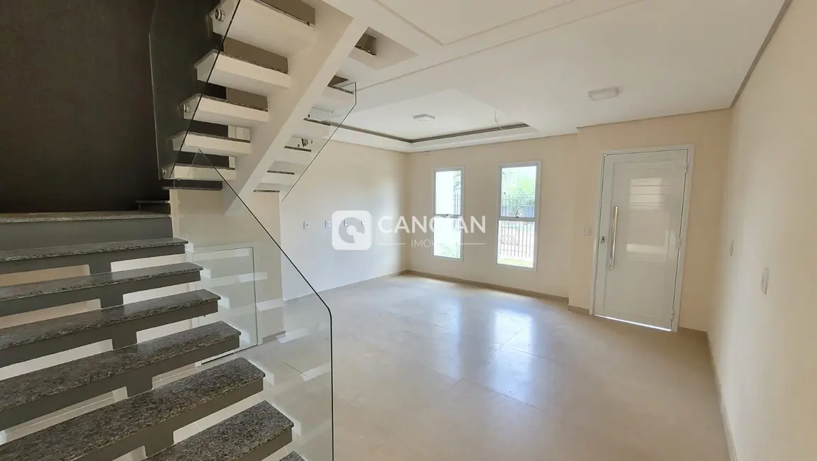 Casa com 3 quartos à venda, 145m2 em Pinheiro Machado, Santa Maria - RS - imagem 3 Foto 3 de Casa com 3 quartos à venda, 145m2 em Pinheiro Machado, Santa Maria - RS