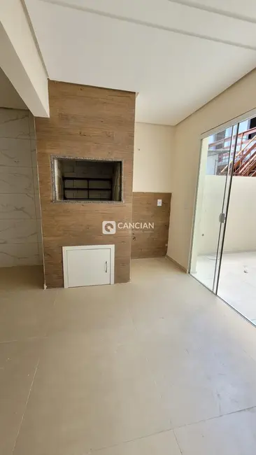 Casa com 3 quartos à venda, 145m2 em Pinheiro Machado, Santa Maria - RS - imagem 6 Foto 6 de Casa com 3 quartos à venda, 145m2 em Pinheiro Machado, Santa Maria - RS