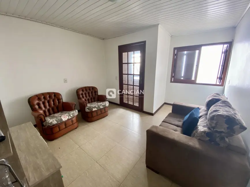 Foto 6 de Casa com 4 quartos à venda, 166m2 em Km 3, Santa Maria - RS