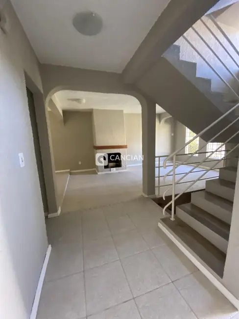 Casa com 4 quartos à venda, 387m2 em São José, Santa Maria - RS - imagem 3 Foto 3 de Casa com 4 quartos à venda, 387m2 em São José, Santa Maria - RS