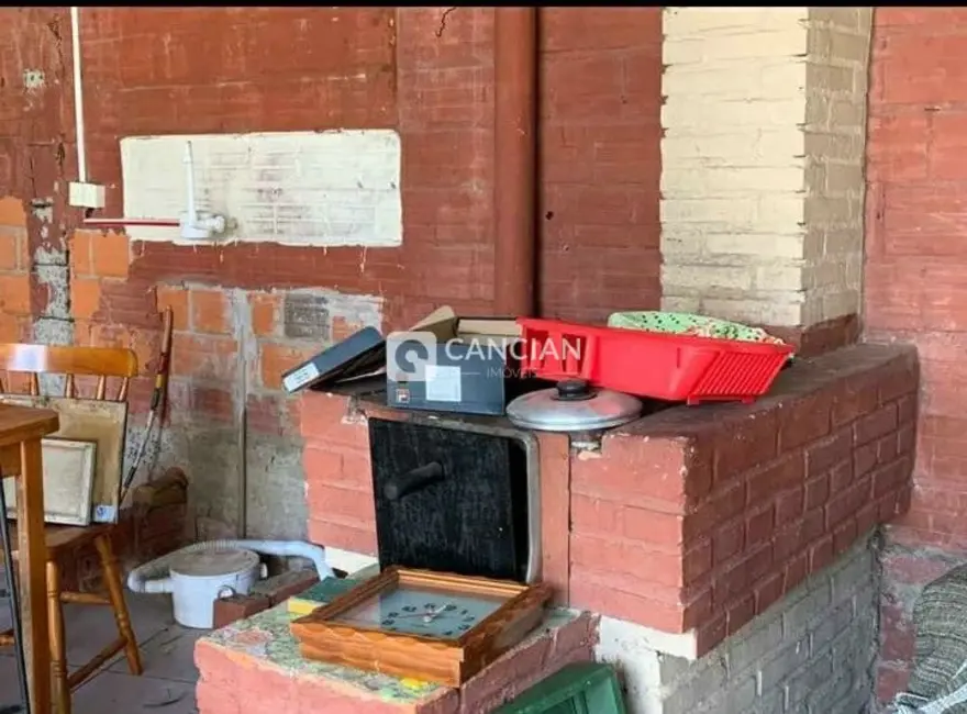 Casa com 3 quartos à venda, 142m2 em Nossa Senhora do Rosário, Santa Maria - RS - imagem 5 Foto 5 de Casa com 3 quartos à venda, 142m2 em Nossa Senhora do Rosário, Santa Maria - RS