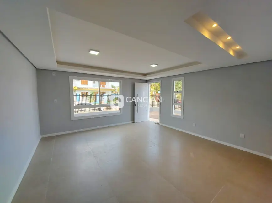 Foto 1 de Casa com 3 quartos à venda, 110m2 em Camobi, Santa Maria - RS