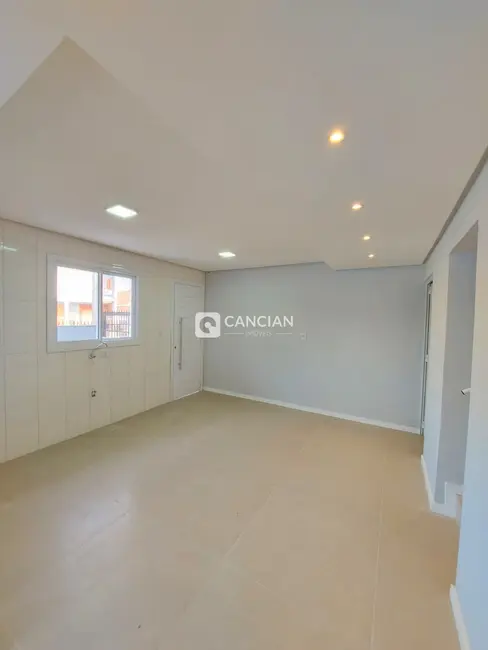 Casa com 3 quartos à venda, 110m2 em Camobi, Santa Maria - RS - imagem 3 Foto 3 de Casa com 3 quartos à venda, 110m2 em Camobi, Santa Maria - RS