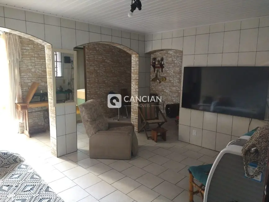 Casa com 3 quartos à venda, 170m2 em Santa Maria - RS - imagem 5 Foto 5 de Casa com 3 quartos à venda, 170m2 em Santa Maria - RS