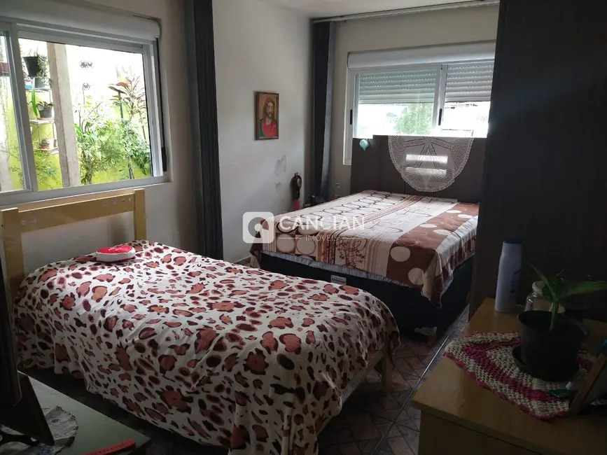 Casa com 3 quartos à venda, 170m2 em Santa Maria - RS - imagem 6 Foto 6 de Casa com 3 quartos à venda, 170m2 em Santa Maria - RS