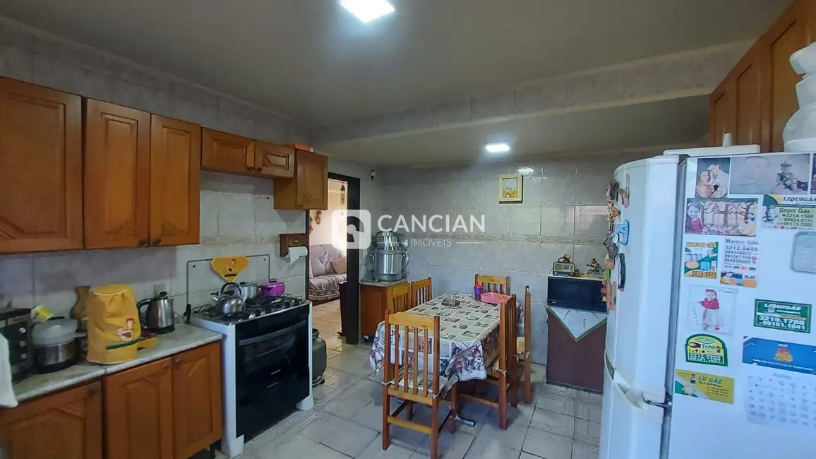Casa com 4 quartos à venda, 180m2 em Patronato, Santa Maria - RS - imagem 6 Foto 6 de Casa com 4 quartos à venda, 180m2 em Patronato, Santa Maria - RS