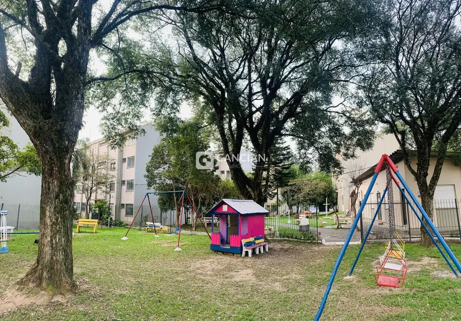 Foto 9 de Apartamento com 2 quartos à venda, 48m2 em Nossa Senhora Medianeira, Santa Maria - RS