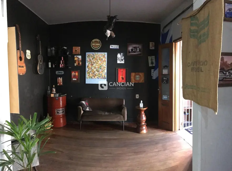 Casa com 3 quartos à venda, 192m2 em Centro, Santa Maria - RS - imagem 6 Foto 6 de Casa com 3 quartos à venda, 192m2 em Centro, Santa Maria - RS