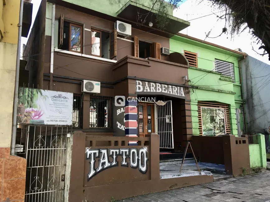 Casa com 3 quartos à venda, 192m2 em Centro, Santa Maria - RS - imagem 3 Foto 3 de Casa com 3 quartos à venda, 192m2 em Centro, Santa Maria - RS