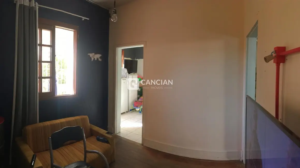 Casa com 3 quartos à venda, 192m2 em Centro, Santa Maria - RS - imagem 9 Foto 9 de Casa com 3 quartos à venda, 192m2 em Centro, Santa Maria - RS