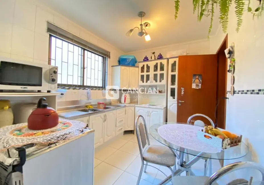 Foto 5 de Apartamento com 2 quartos à venda, 83m2 em Nossa Senhora de Lourdes, Santa Maria - RS