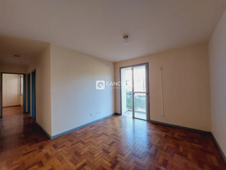 Foto 6 de Apartamento com 3 quartos à venda, 81m2 em São José, Santa Maria - RS