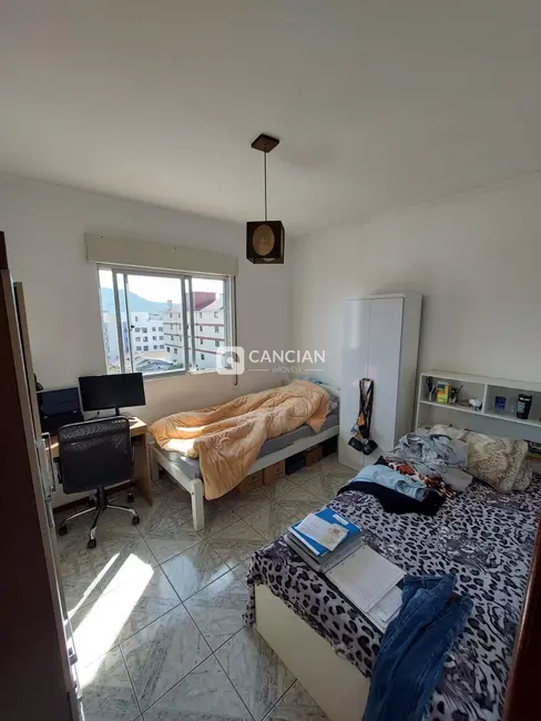 Foto 8 de Apartamento com 3 quartos à venda, 63m2 em Camobi, Santa Maria - RS