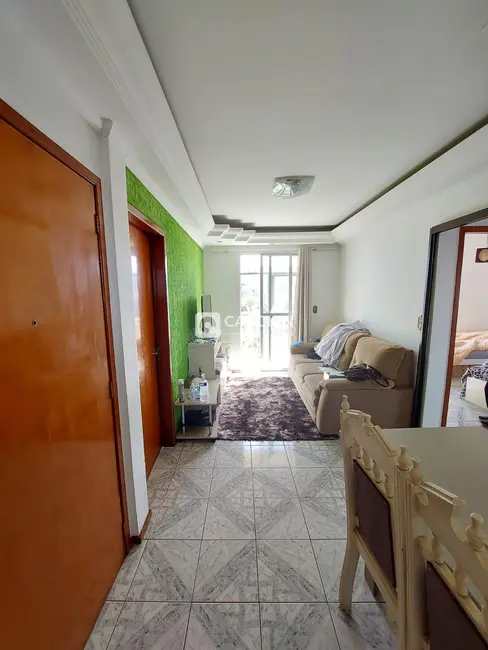 Foto 3 de Apartamento com 3 quartos à venda, 63m2 em Camobi, Santa Maria - RS
