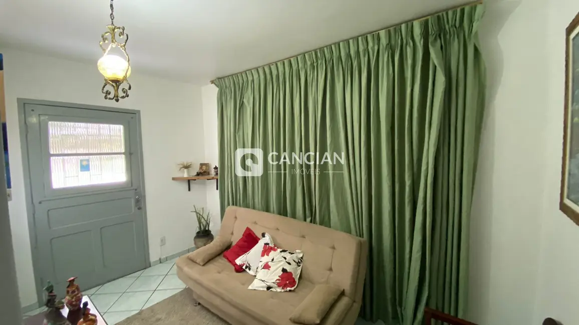 Casa com 2 quartos à venda, 180m2 em São José, Santa Maria - RS - imagem 4 Foto 4 de Casa com 2 quartos à venda, 180m2 em São José, Santa Maria - RS