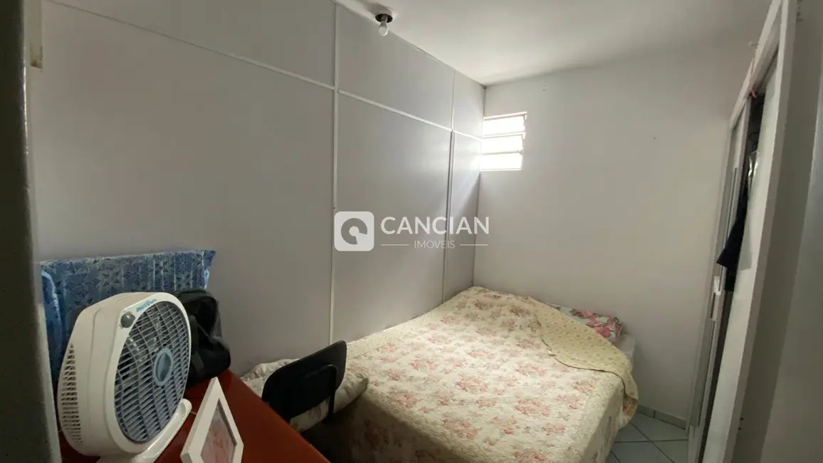 Casa com 2 quartos à venda, 180m2 em São José, Santa Maria - RS - imagem 9 Foto 9 de Casa com 2 quartos à venda, 180m2 em São José, Santa Maria - RS