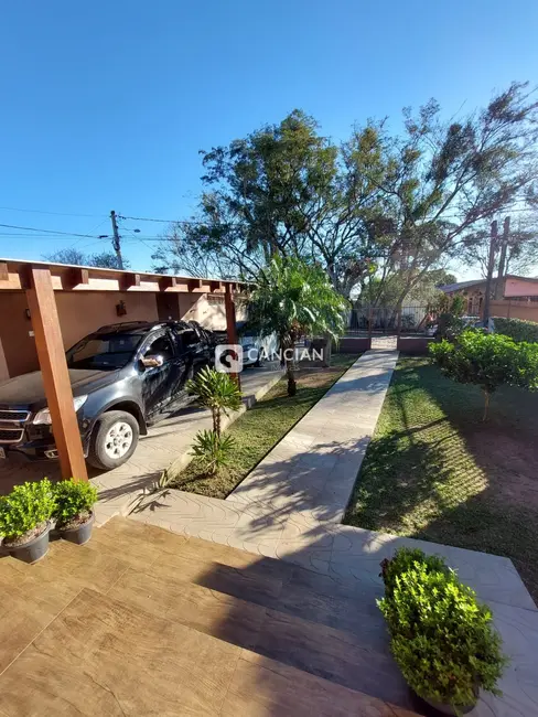 Casa com 3 quartos à venda, 120m2 em Nossa Senhora Medianeira, Santa Maria - RS - imagem 3 Foto 3 de Casa com 3 quartos à venda, 120m2 em Nossa Senhora Medianeira, Santa Maria - RS