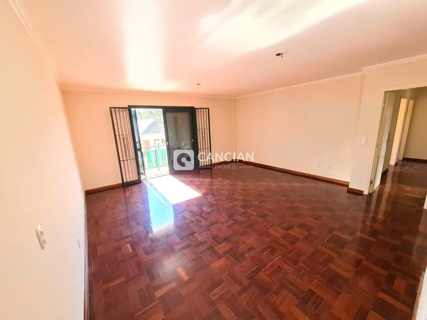 Foto 2 de Apartamento com 3 quartos à venda, 141m2 em Nossa Senhora de Lourdes, Santa Maria - RS