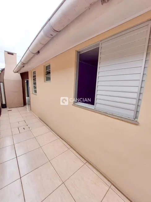 Casa com 2 quartos à venda, 105m2 em Camobi, Santa Maria - RS - imagem 9 Foto 9 de Casa com 2 quartos à venda, 105m2 em Camobi, Santa Maria - RS