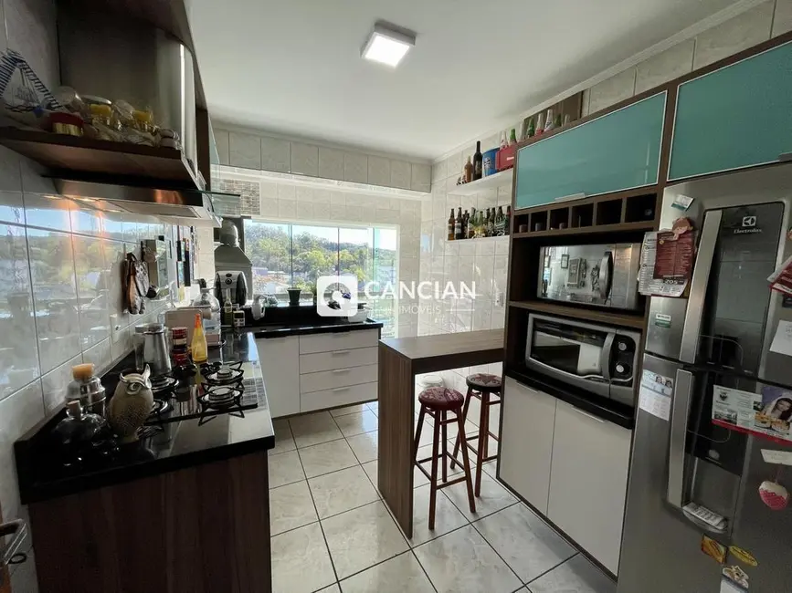 Foto 7 de Apartamento com 3 quartos à venda, 91m2 em São José, Santa Maria - RS