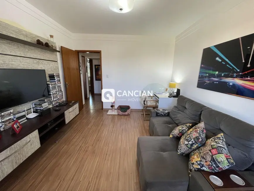 Foto 6 de Apartamento com 3 quartos à venda, 91m2 em São José, Santa Maria - RS