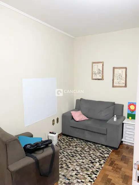 Foto 2 de Casa com 3 quartos à venda, 88m2 em Camobi, Santa Maria - RS